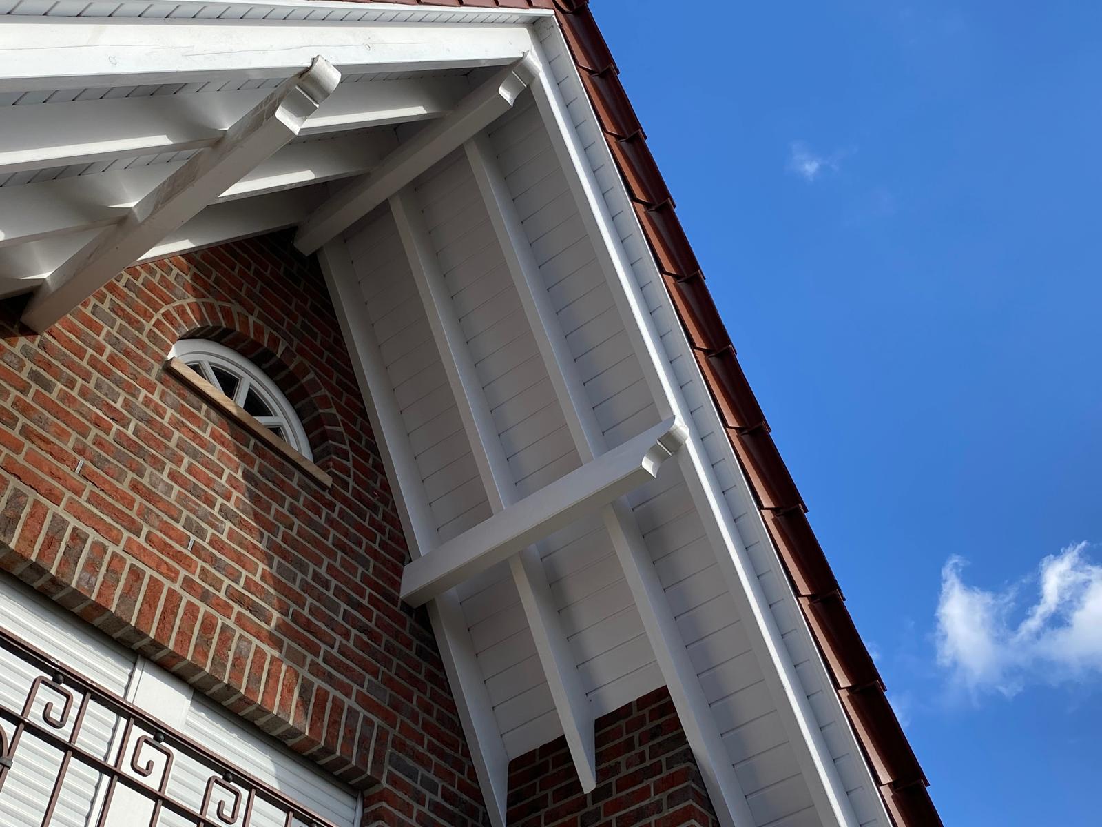 Reinigung von Dach&uuml;berst&auml;nden im Raum Lorup.